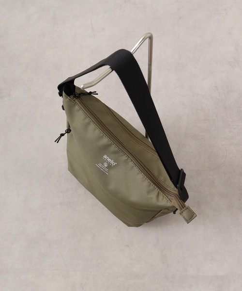 anello（アネロ）の「anello GRANDE 軽量撥水ミニショルダーBAG（ショルダーバッグ・メンズ・ライトブルー/ネイビー/オリーブ/マスタード/ライトベージュ/ブラック・FREE）」の21枚目の写真