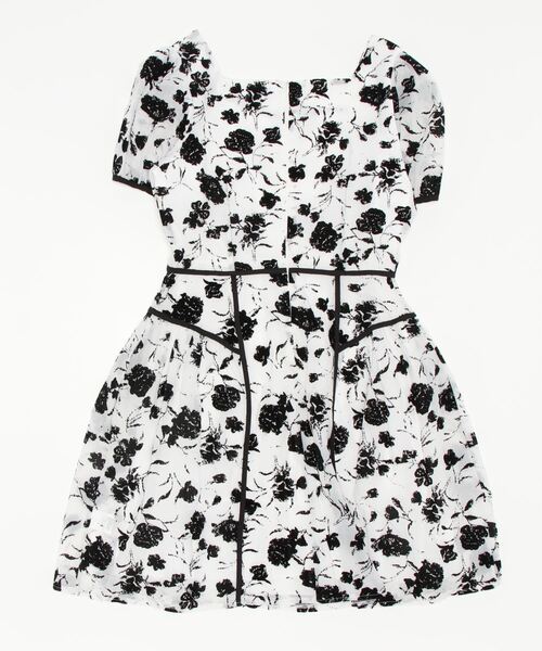 titty&Co. PETIT(ティティアンドコープティ)の「【titty&Co.PETIT】パイピングフラワープリントワンピース(ワンピース・レディース・マルチ・FREE)」の10枚目の写真