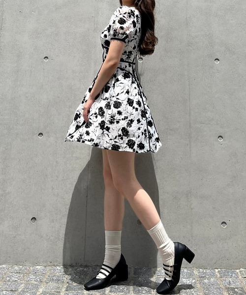 titty&Co. PETIT(ティティアンドコープティ)の「【titty&Co.PETIT】パイピングフラワープリントワンピース(ワンピース・レディース・マルチ・FREE)」の6枚目の写真