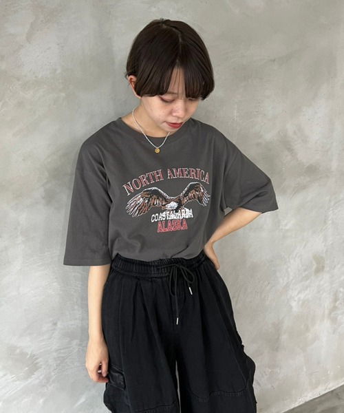 kutir（クティール）の「アソートプリントＴシャツ（Tシャツ/カットソー・レディース・ホワイト/チャコールグレー/ネイビー/オリーブ/ピンク・FREE）」の2枚目の写真