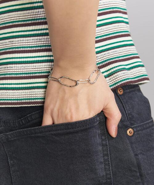BEAUTY&YOUTH UNITED ARROWS（ビューティーアンドユースユナイテッドアローズ）の「タタキ ビッグ チェーン ブレスレット（ブレスレット・レディース・シルバー/ゴールド・FREE）」の5枚目の写真