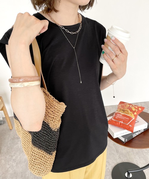 reca（レカ）の「フレンチスリーブスラブTシャツ（Tシャツ/カットソー・レディース・ブラック/ダークグリーン/ベージュ/ネイビー/オフホワイト/ピンク・FREE）」の3枚目の写真