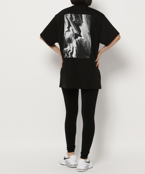 HEREIAM(ヘレイアム)の「【HEREIAM】吸水速乾&UNISEX/Fractal T(Tシャツ/カットソー・レディース・ホワイト/ブラック・FREE)」の8枚目の写真
