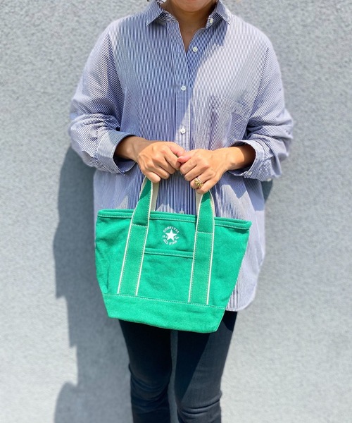 CONVERSE(コンバース)の「CONVERSE/コンバース canvasS tote/キャンバスSトートバッグ 17917200(トートバッグ・レディース・ブラック/ネイビー/オフホワイト/グリーン/ブラック系その他/ライトブラウン/サンドベージュ・ONESIZE)」の7枚目の写真