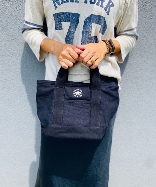 CONVERSE(コンバース)の「CONVERSE/コンバース canvasS tote/キャンバスSトートバッグ 17917200(トートバッグ・レディース・ブラック/ネイビー/オフホワイト/グリーン/ブラック系その他/ライトブラウン/サンドベージュ・ONESIZE)」の12枚目の写真
