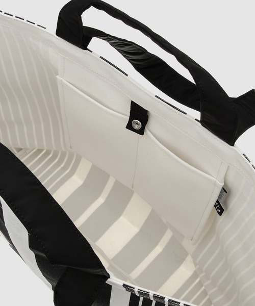 NOMA t.d.(ノーマティーディー)の「N Stripe Large Tote(トートバッグ・メンズ・ブラック系その他/ホワイト系その他・ONE SIZE)」の7枚目の写真