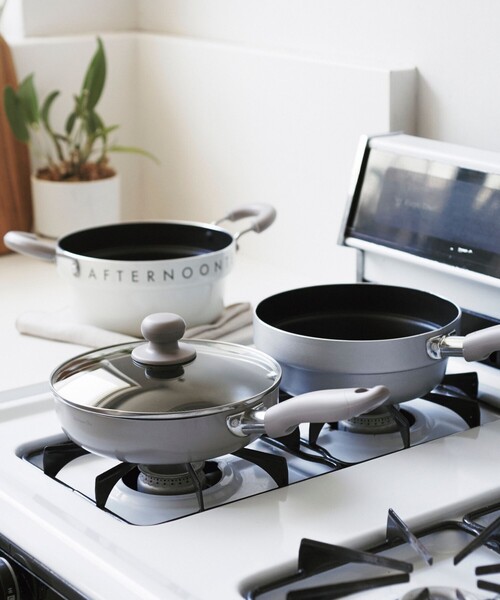 Afternoon Tea（アフタヌーンティー）の「ロゴワークスフライパン＆鍋 3点セット（鍋/フライパン・レディース・マルチ・ONE SIZE）」の3枚目の写真