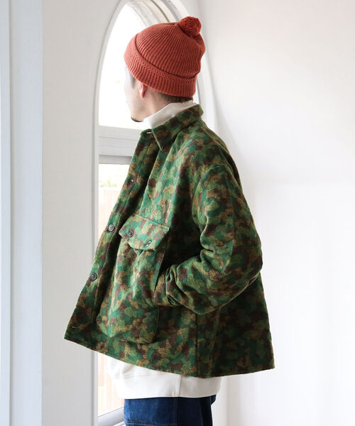 fennica（フェニカ）の「cableami / BABY ALPAKA WATCH CAP with POM（ニットキャップ/ビーニー・メンズ・ネイビー・ONE SIZE）」の6枚目の写真