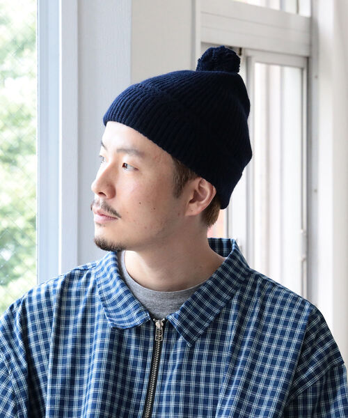 fennica（フェニカ）の「cableami / BABY ALPAKA WATCH CAP with POM（ニットキャップ/ビーニー・メンズ・ネイビー・ONE SIZE）」の9枚目の写真