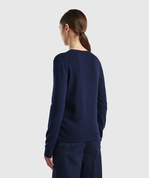 BENETTON (UNITED COLORS OF BENETTON)（ベネトンユナイテッドカラーズオブベネトン）の「ヴァージンウール100％クルーネックニット・セーター（ニット/セーター・レディース・ネイビー/ベージュ/ホワイト/ブラック・X-SMALL/SMALL/MEDIUM/LARGE）」の20枚目の写真