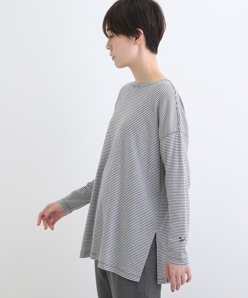INDIVI(インディヴィ)の「【LIFE】ボーダーチュニック ロングTシャツ(Tシャツ/カットソー・レディース・チャコール/グレー系2・12/38)」の18枚目の写真