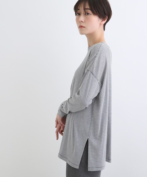 INDIVI(インディヴィ)の「【LIFE】ボーダーチュニック ロングTシャツ(Tシャツ/カットソー・レディース・チャコール/グレー系2・12/38)」の13枚目の写真