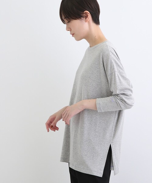 INDIVI(インディヴィ)の「【LIFE】ボーダーチュニック ロングTシャツ(Tシャツ/カットソー・レディース・チャコール/グレー系2・12/38)」の11枚目の写真