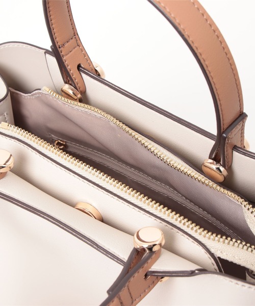 MIAN （ミアン）の「【ドラマ着用 / 詳細動画あり】CLIVIA / 2wayハンドバッグ（ハンドバッグ・レディース・モカ/グレー/アイボリー/ブラック/ブラウン/グリーン/ミント/レッド・FREE）」の21枚目の写真