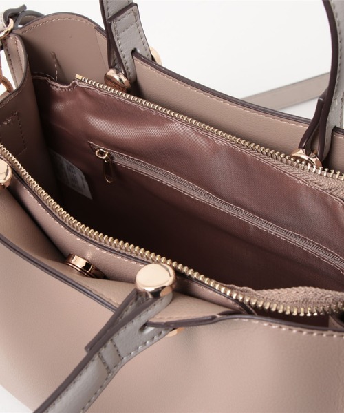 MIAN （ミアン）の「【ドラマ着用 / 詳細動画あり】CLIVIA / 2wayハンドバッグ（ハンドバッグ・レディース・モカ/グレー/アイボリー/ブラック/ブラウン/グリーン/ミント/レッド・FREE）」の22枚目の写真