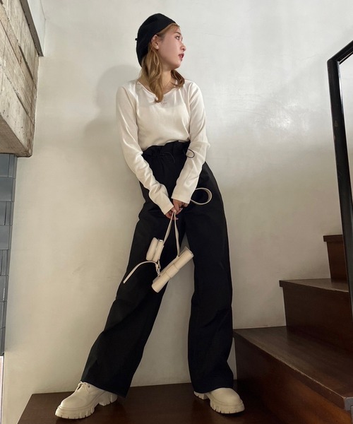 one after another NICE CLAUP(ワンアフターアナザーナイスクラップ)の「ワンポイントロゴ刺繍トップス(Tシャツ/カットソー・レディース・オフホワイト/ブラック/アイボリー/ラベンダー・FREE)」の21枚目の写真