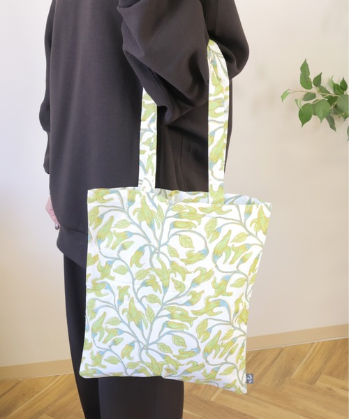 emesuelee(エメスーリー)の「ブロックプリントトートバッグ(トートバッグ・レディース・ベージュ/ブルー/レッド/イエロー・フリー)」の9枚目の写真