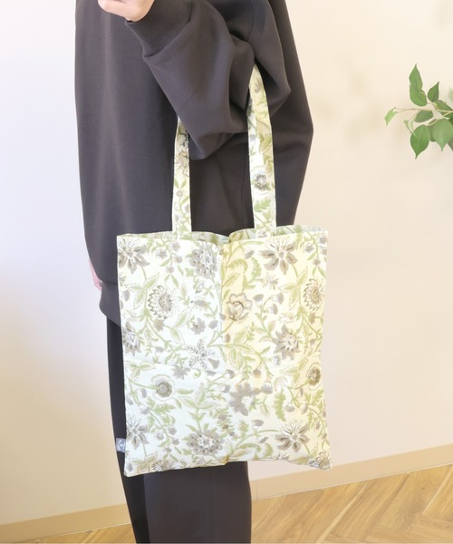 emesuelee(エメスーリー)の「ブロックプリントトートバッグ(トートバッグ・レディース・ベージュ/ブルー/レッド/イエロー・フリー)」の11枚目の写真