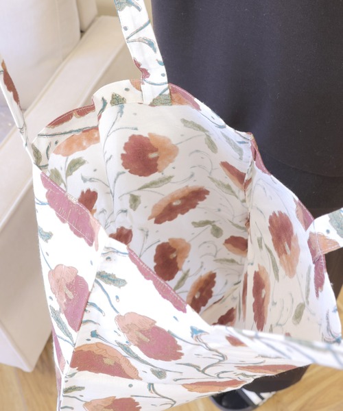 emesuelee(エメスーリー)の「ブロックプリントトートバッグ(トートバッグ・レディース・ベージュ/ブルー/レッド/イエロー・フリー)」の15枚目の写真