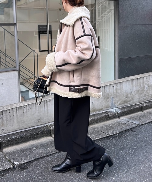 DISCOAT（ディスコート）の「フェイクムートンB3ジャケット（ミリタリージャケット・レディース・ブラック/ホワイト系その他・FREE）」の20枚目の写真