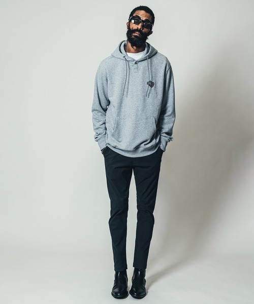 CRIMIE（クライミー）の「BLACK HEART WAPPEN SNAP HOODIE SWEAT