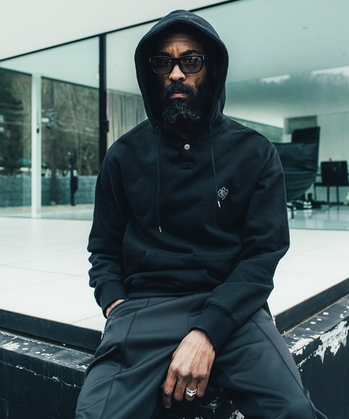 CRIMIE（クライミー）の「BLACK HEART WAPPEN SNAP HOODIE SWEAT