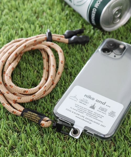 niko and...（ニコアンド）の「オリジナルニコロゴスマホショルダー（スマホグッズ・レディース・オリーブ/ブラック/ホワイト/ベージュ/ネイビー/ライトブルー/チャコール・0）」の4枚目の写真