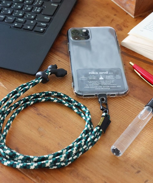 niko and...（ニコアンド）の「オリジナルニコロゴスマホショルダー（スマホグッズ・レディース・オリーブ/ブラック/ホワイト/ベージュ/ネイビー/ライトブルー/チャコール・0）」の5枚目の写真