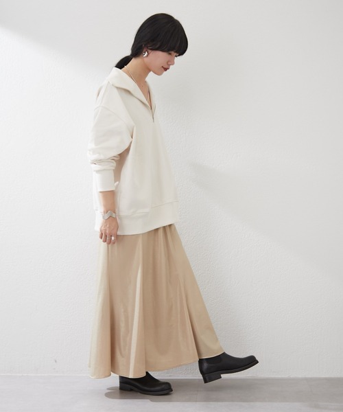 SHENERY(シーナリー)の「ハーフZIPスウェットプルオーバー(スウェット・レディース・アイボリー/ネイビー・FREE)」の6枚目の写真