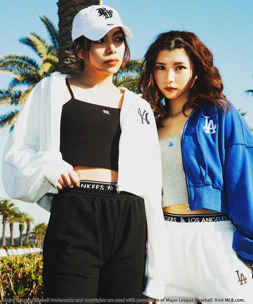 BACK TO THE FIELD（バック トゥー ザ フィールド）の「【MLB】ロゴ刺繍コンパクトZIPパーカー（パーカー・レディース・ブラック/ブルー/ライトグレー/ホワイト・FREE）」の5枚目の写真