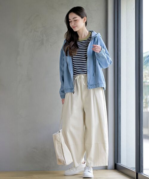 rps（アールピーエス）の「フード付きデニムジャケット（デニムジャケット・レディース・ネイビー/ブルー/アイボリー/ブラック・フリー）」の13枚目の写真