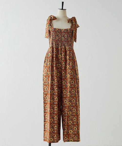 新品 ear PAPILLONNERイアパピヨネ スミスタイル サロペット ear PAPILLONNER（イアパピヨネ）の「ヴィンテージ柄サロペット