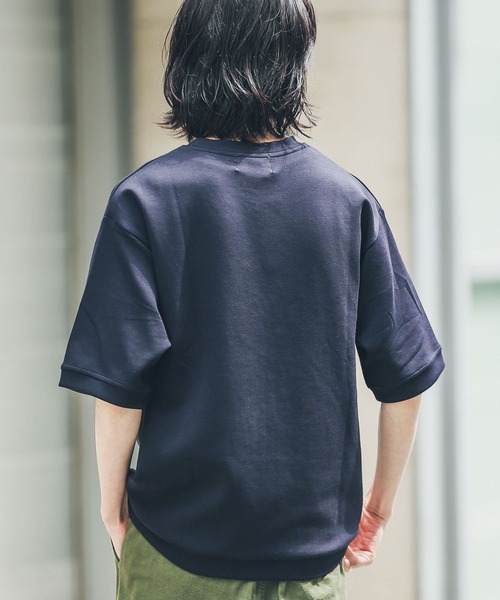 URBAN RESEARCH Sonny Label（アーバンリサーチサニーレーベル）の「シルキーダンボールニットTシャツ（Tシャツ/カットソー・メンズ・グリーン/ネイビー/チャコールグレー/ブルー/オフホワイト/ベージュ系その他・LARGE/MEDIUM）」の16枚目の写真