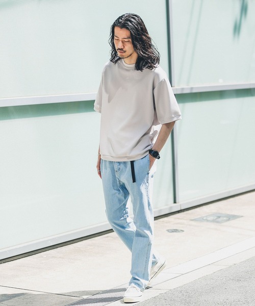 URBAN RESEARCH Sonny Label（アーバンリサーチサニーレーベル）の「シルキーダンボールニットTシャツ（Tシャツ/カットソー・メンズ・グリーン/ネイビー/チャコールグレー/ブルー/オフホワイト/ベージュ系その他・LARGE/MEDIUM）」の18枚目の写真