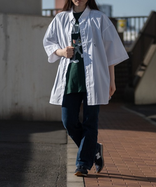 Red Cap Girl（レッドキャプガール）の「【a-r】〔Red Cap Girl/レッドキャップガール〕ブロード ワンポイント刺繍 オーバーサイズ 半袖BDシャツ（シャツ/ブラウス・メンズ・その他/サックスブルー/ブルー系その他/ホワイト/ブルー系その他2/ネイビー/ブラック・LARGE/MEDIUM）」の8枚目の写真