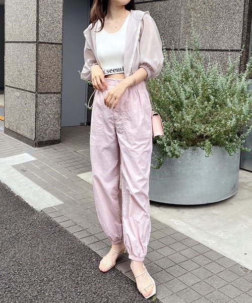 one after another NICE CLAUP（ワンアフターアナザーナイスクラップ）の「新色追加/シアーボリュームショートマウンテンパーカー（マウンテンパーカー・レディース・オフホワイト/アイボリー/グレイッシュベージュ/ミント・FREE）」の17枚目の写真