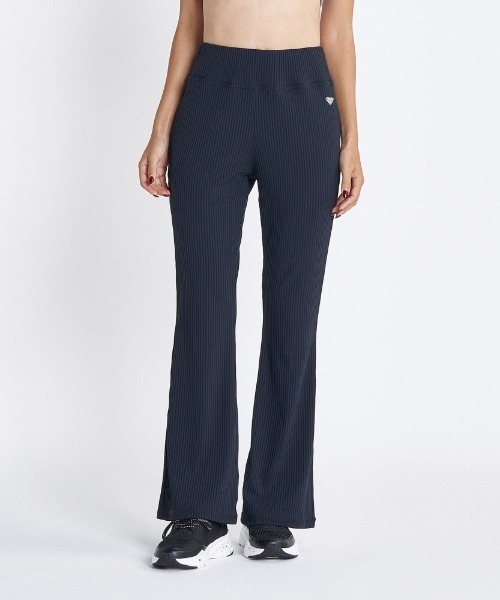 ROXY(ロキシー)の「MISSION RIB FLARE LE/ロキシーリブフレアパンツ(その他パンツ・レディース・ブラック/ピンク/ブルー・SMALL/MEDIUM/LARGE)」の7枚目の写真