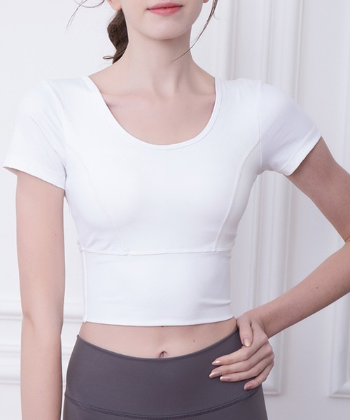 HYSSHOP（エイチワイエスショップ）の「【大きいサイズ有/クロップド丈/速乾/ストレッチ有】半袖 バックストラッピー ヨガウェアトップス[トレーニングウェア/ジムウェア/ピラティスウェア]（その他アンダーウェア/インナー・レディース・アイボリー/ラベンダー/ブラック/ホワイト/ブルー/グレー/ピンク・L/M/S/XL）」の8枚目の写真
