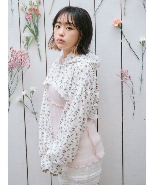 merry jenny（メリージェニー）の「フリルショートサーマルフーディー（カーディガン/ボレロ・レディース・ブラック/アイボリー/その他1・FREE）」の5枚目の写真