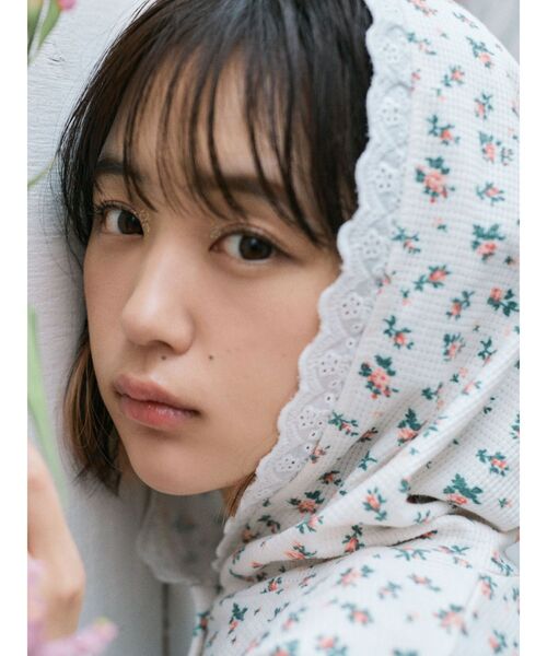 merry jenny（メリージェニー）の「フリルショートサーマルフーディー（カーディガン/ボレロ・レディース・ブラック/アイボリー/その他1・FREE）」の7枚目の写真