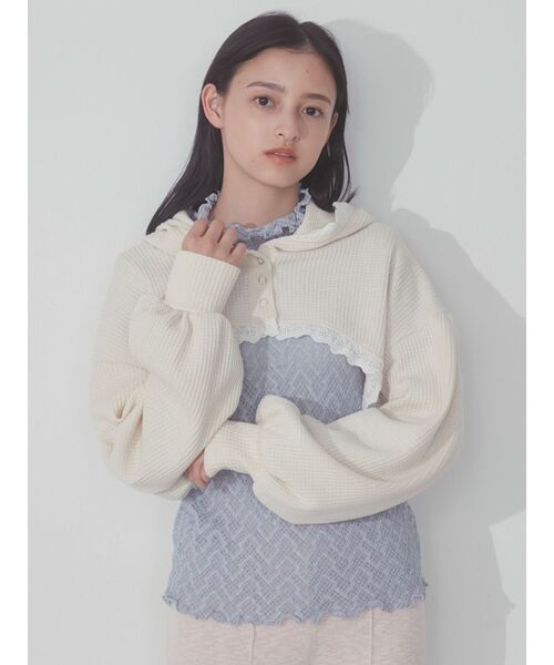 merry jenny（メリージェニー）の「フリルショートサーマルフーディー（カーディガン/ボレロ・レディース・ブラック/アイボリー/その他1・FREE）」の8枚目の写真