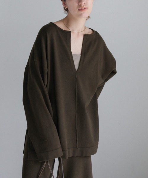 select MOCA(セレクトモカ)の「キーネックルーズニットトップス(ニット/セーター・レディース・ブラック/ライトベージュ/ダークブラウン・FREE)」の3枚目の写真