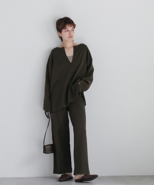 select MOCA(セレクトモカ)の「キーネックルーズニットトップス(ニット/セーター・レディース・ブラック/ライトベージュ/ダークブラウン・FREE)」の4枚目の写真
