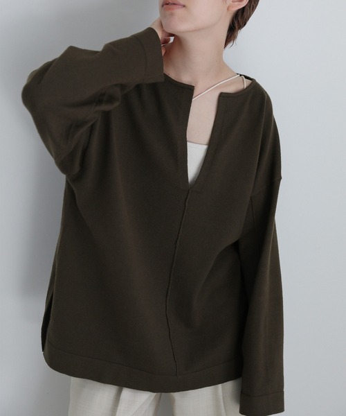 select MOCA(セレクトモカ)の「キーネックルーズニットトップス(ニット/セーター・レディース・ブラック/ライトベージュ/ダークブラウン・FREE)」の15枚目の写真