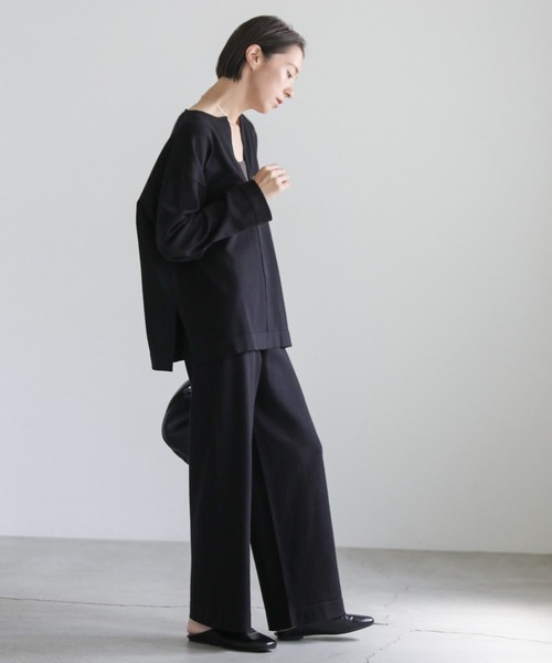 select MOCA(セレクトモカ)の「キーネックルーズニットトップス(ニット/セーター・レディース・ブラック/ライトベージュ/ダークブラウン・FREE)」の6枚目の写真