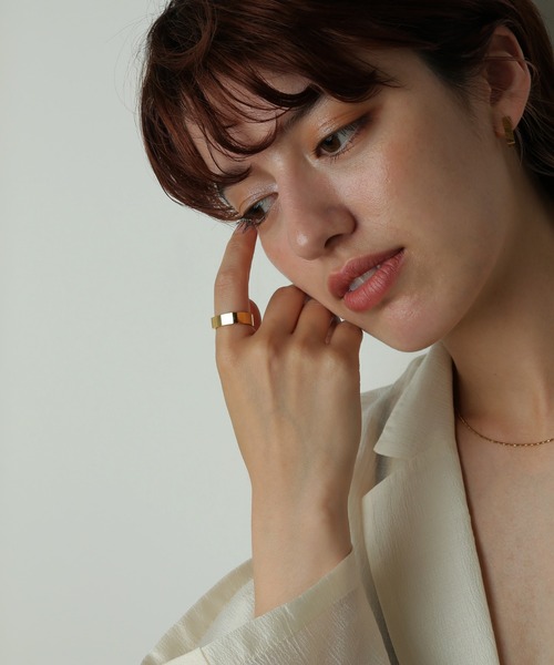 ORLEAN(オルレアン)の「【ORLEAN】スクエア幅広リング 316L(リング・レディース・シルバー/ゴールド・11号/9号/7号)」の9枚目の写真