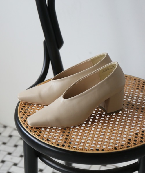 Piedi Nudi(ピエディヌーディ)の「【MIIYOU】甲深 シンプルパンプス(パンプス・レディース・ブラック/アイボリー/ライム・S/L/M)」の1枚目の写真