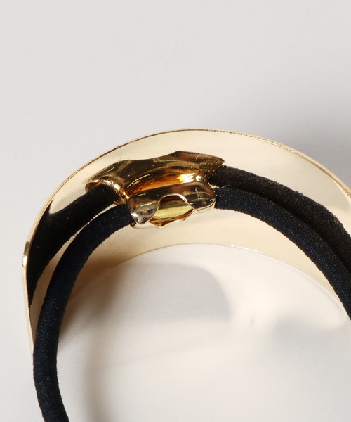 ROOPTOKYO（ループトウキョウ）の「メタル ヘアカフ ポニーフック ゴールド（ヘアゴム・レディース・ゴールド・ONE SIZE）」の3枚目の写真