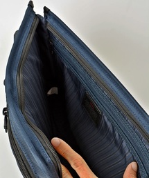 SHIPS（シップス）の「TUMI for SHIPS: 『ALPHA 2』 クラッチ