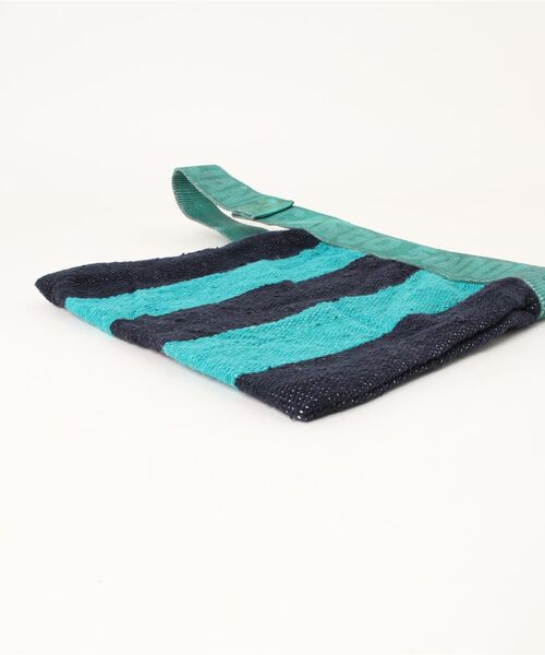 PUEBCO(プエブコ)の「RUG POUCH(ハンドバッグ・メンズ・ターコイズブルー系/マスタード/グリーン系その他・ONE SIZE)」の5枚目の写真